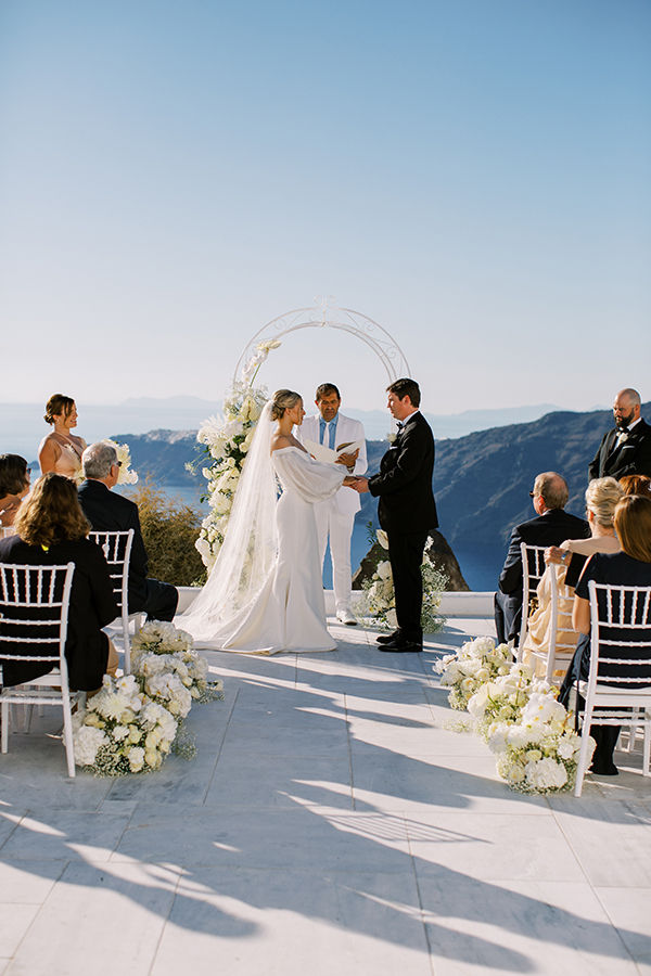 elegant-fall-wedding-santorini-gorgeous-white-orchids-roses_19