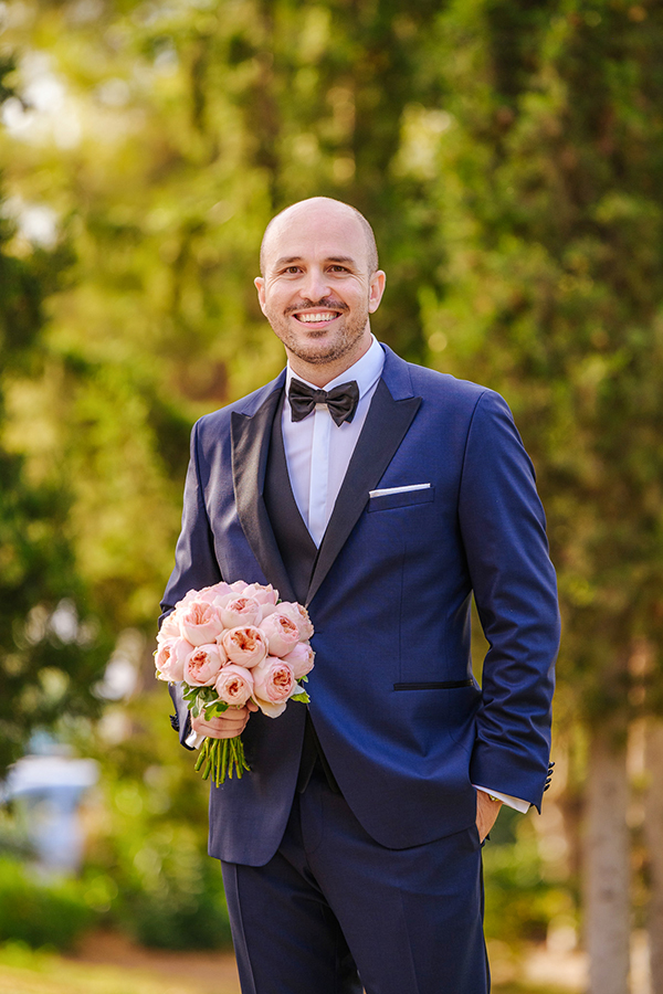 gorgeous-fall-wedding-galazia-akti-pretty-white-hyndrangeas_20