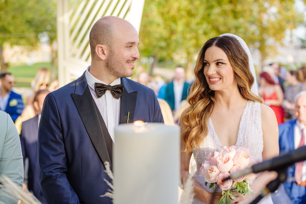 gorgeous-fall-wedding-galazia-akti-pretty-white-hyndrangeas_27