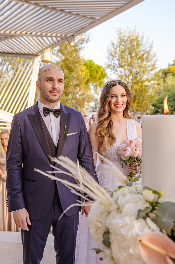 gorgeous-fall-wedding-galazia-akti-pretty-white-hyndrangeas_29