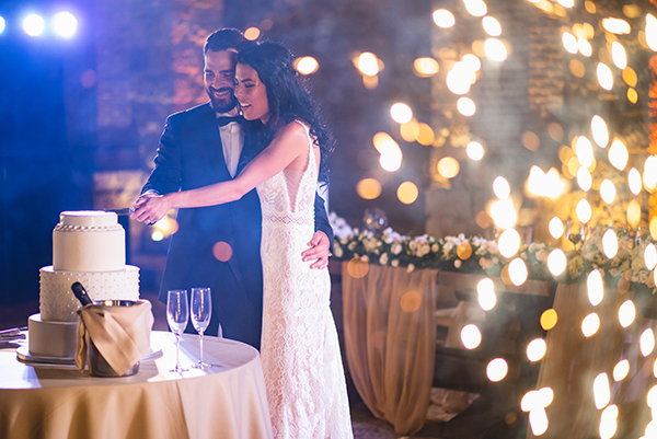 lovely-summer-wedding-wine-museum-athens-romantic-florals-soft-tones_25