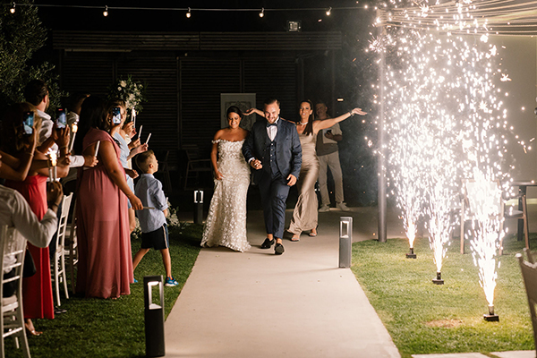 luxurious-summer-wedding-thessaloniki-impressive-floral-arrangments-white-shades_73