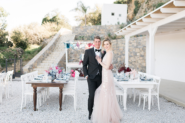 ombre-wedding-inspiration-crete-impressive-florals-vivid-shades_25