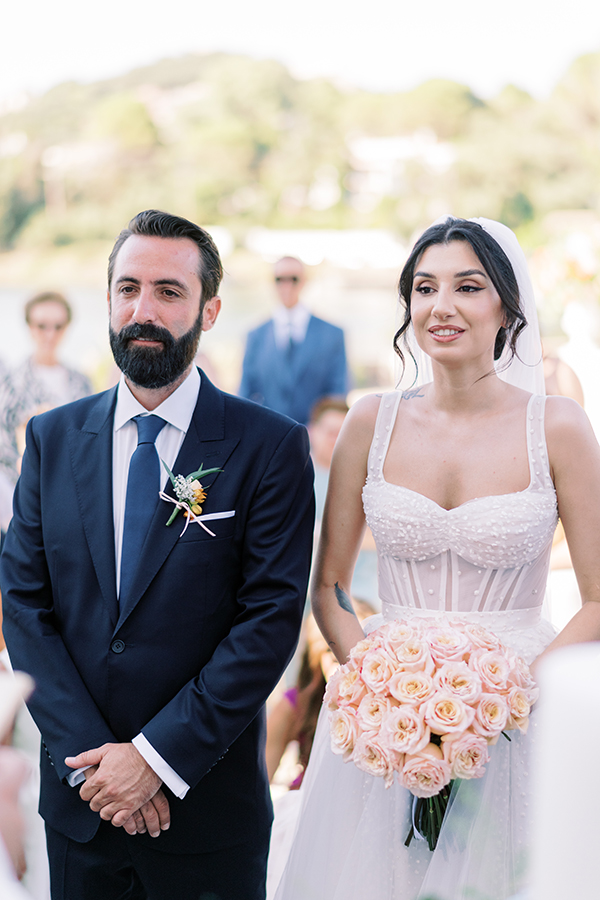 romantic-chic-wedding-corfu-peach-light-blue-blooms_19