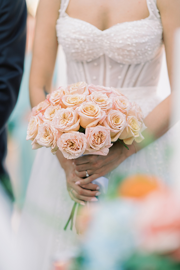 romantic-chic-wedding-corfu-peach-light-blue-blooms_20