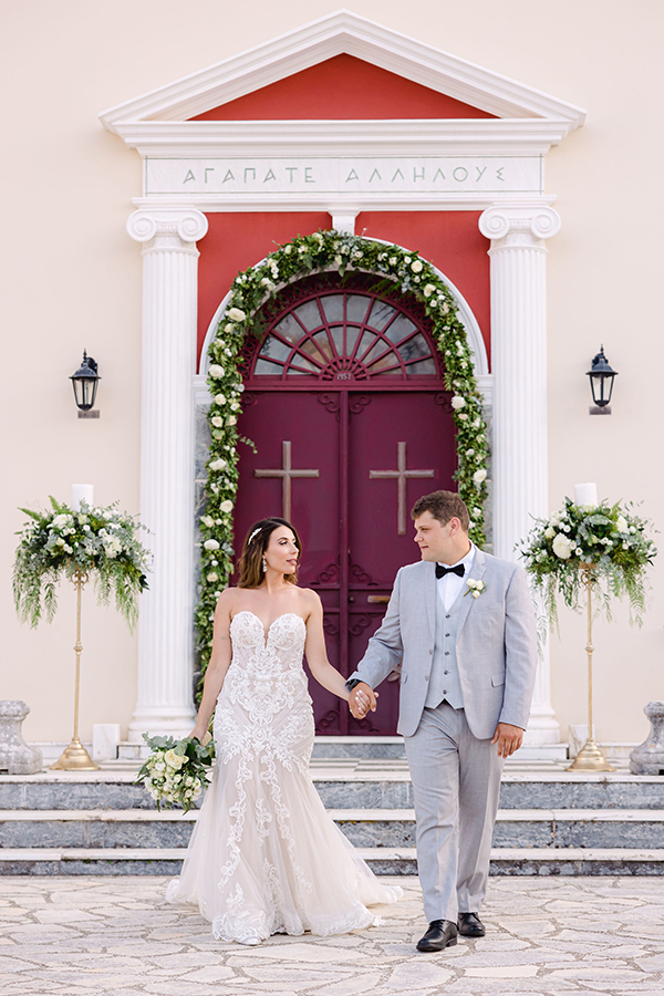 romantic-fall-wedding-kefalonia-eucalyptus-white-florals_01