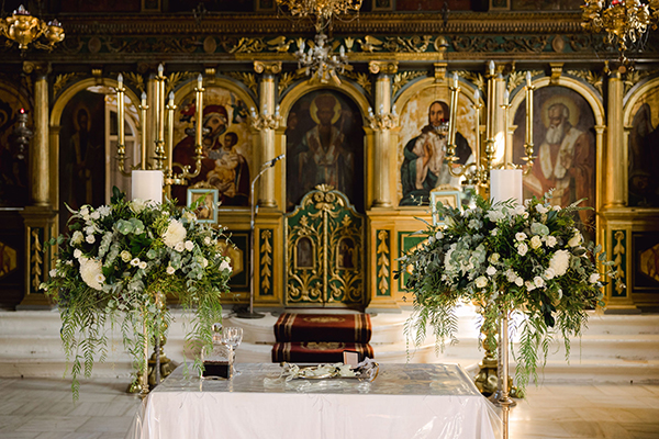 romantic-fall-wedding-kefalonia-eucalyptus-white-florals_06