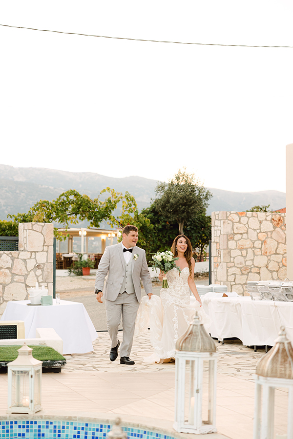 romantic-fall-wedding-kefalonia-eucalyptus-white-florals_26
