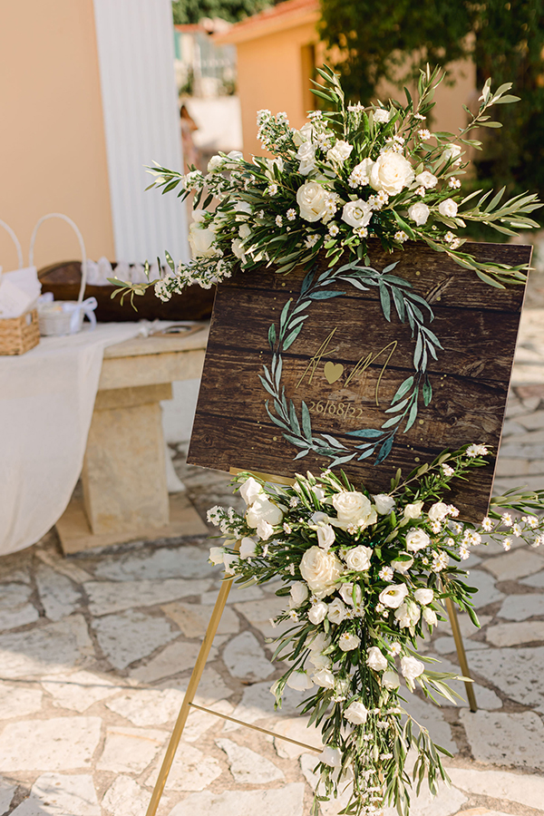 romantic-summer-wedding-kefalonia-white-blooms-rustic-flair_15x