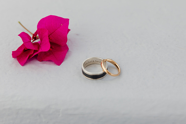 rustic-chic-wedding-santorini-romantic-snapshots-mesmerizing-backdrops_15