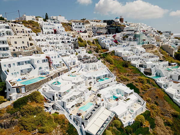 rustic-chic-wedding-santorini-romantic-snapshots-mesmerizing-backdrops_28