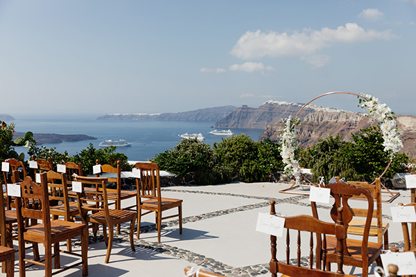 rustic-chic-wedding-santorini-romantic-snapshots-mesmerizing-backdrops_38