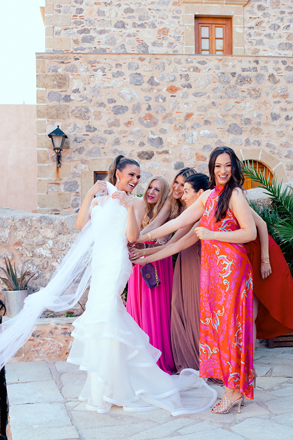 lovely-rustic-wedding-monemvasia-pretty-florals-orange-tones_07x