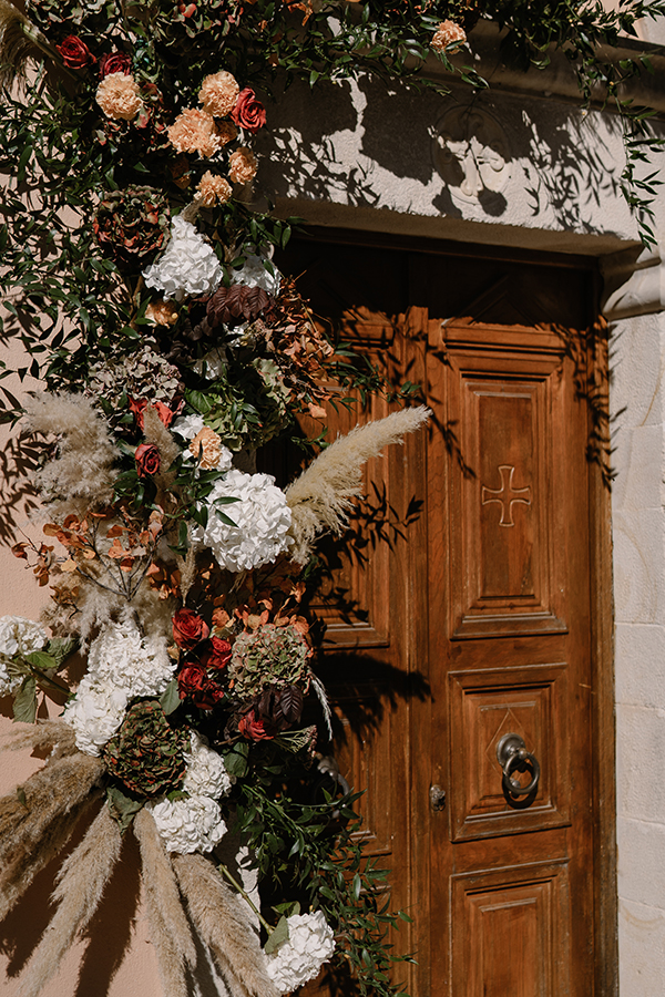 boho-fall-wedding-crete-lovely-pampas-grass-rustic-details_07x