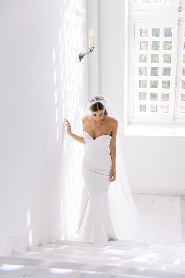 fairytale-summer-wedding-spetses-island-gorgeous-white-florals_11x