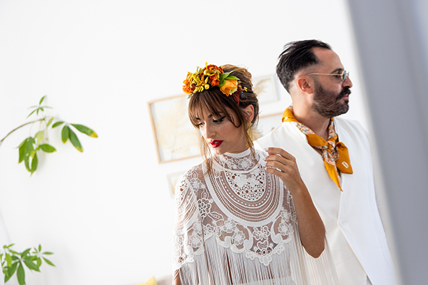 modern-summer-wedding-tinos-mexican-influences-colorful-flowers_10