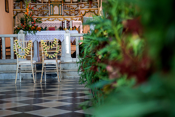 modern-summer-wedding-tinos-mexican-influences-colorful-flowers_12