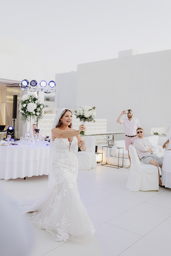 luxurious-destination-summer-wedding-white-peonies_29