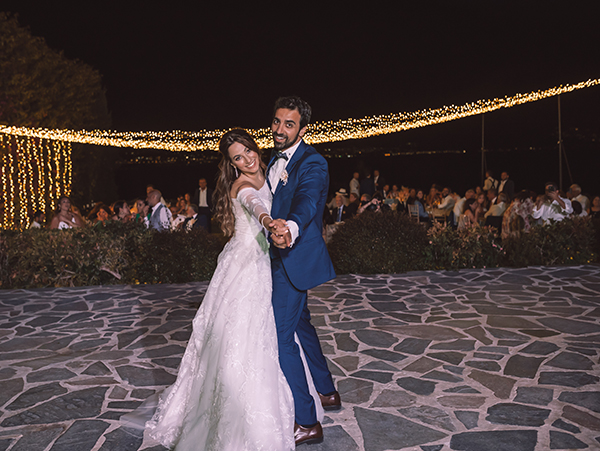 romantic-spring-wedding-athens-peach-hues_17