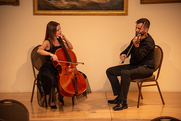 beautiful-instrumental-melodies-wedding-one-cello-n-a-half_24