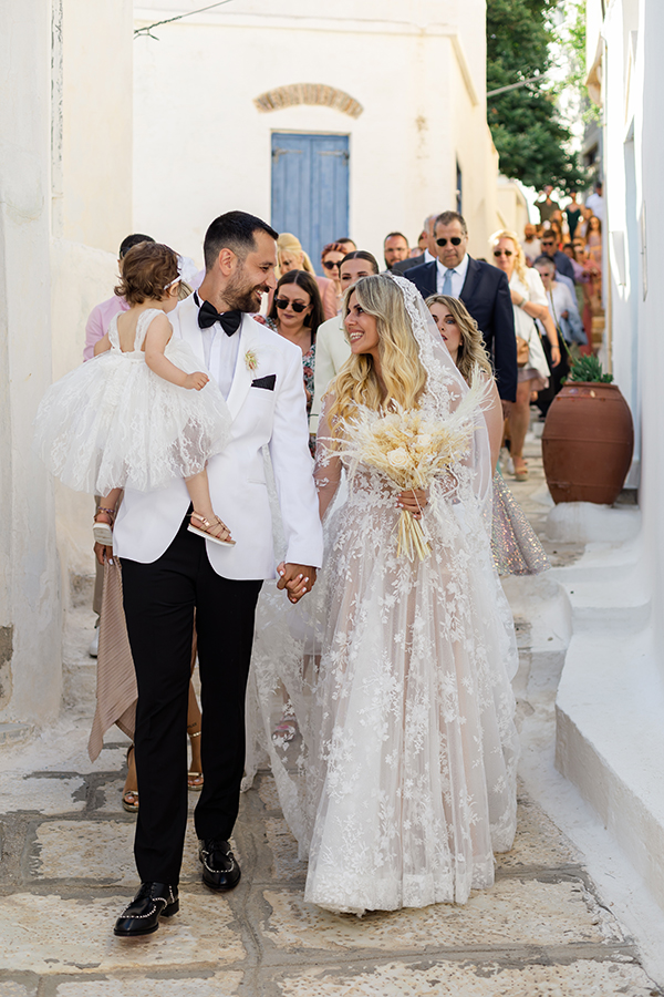 gorgeous-summer-wedding-tinos-bohemian-flair_16