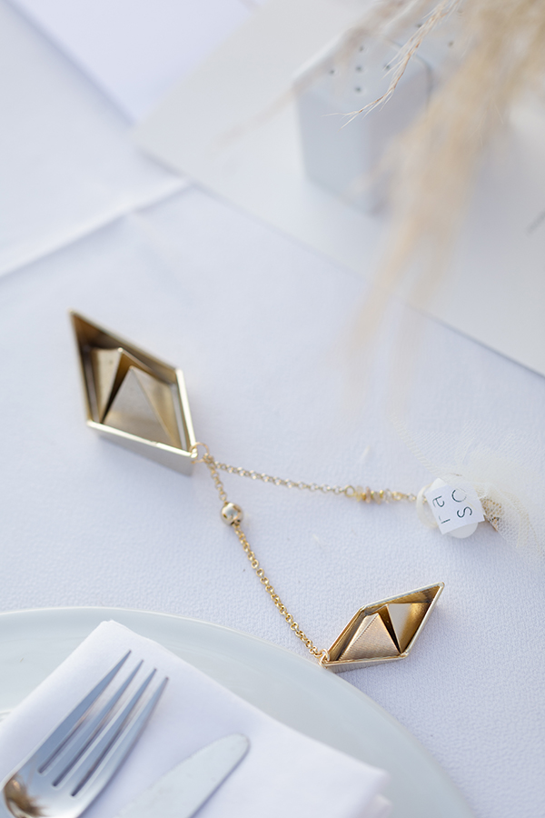 gorgeous-summer-wedding-tinos-bohemian-flair_21x