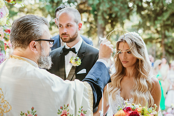 modern-fall-wedding-thessaloniki-colorful-flowers_11