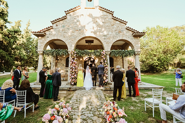 modern-fall-wedding-thessaloniki-colorful-flowers_11x