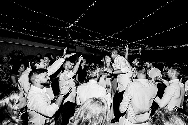 modern-fall-wedding-thessaloniki-colorful-flowers_26z