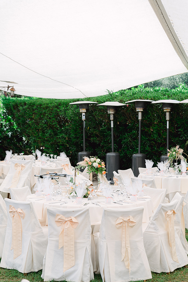 pretty-fall-wedding-sparta-peach-and-white-hues_49