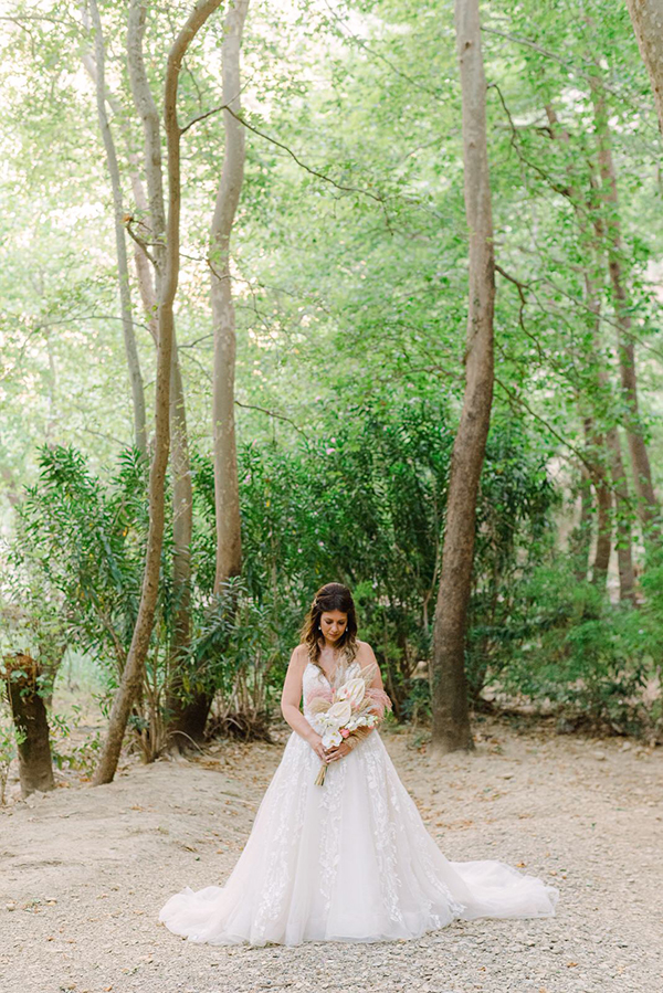 romantic-summer-wedding-greece-fresh-dried-flowers_04
