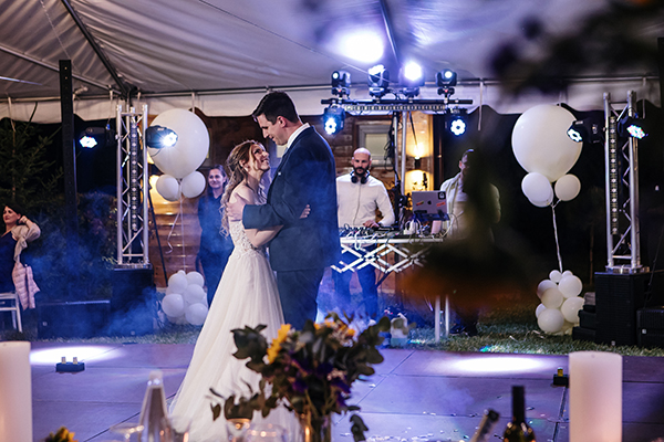 romantic-summer-wedding-sunflowers-kastoria_36