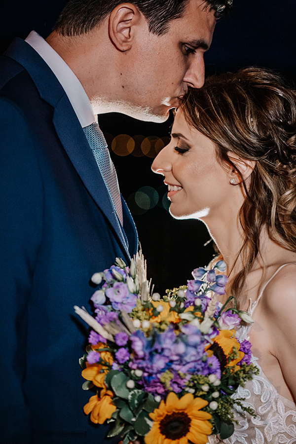 romantic-summer-wedding-sunflowers-kastoria_36x