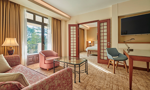 why-the-hyatt-regency-thessaloniki-is-a-gorgeous-setting-for-wedding-day_04