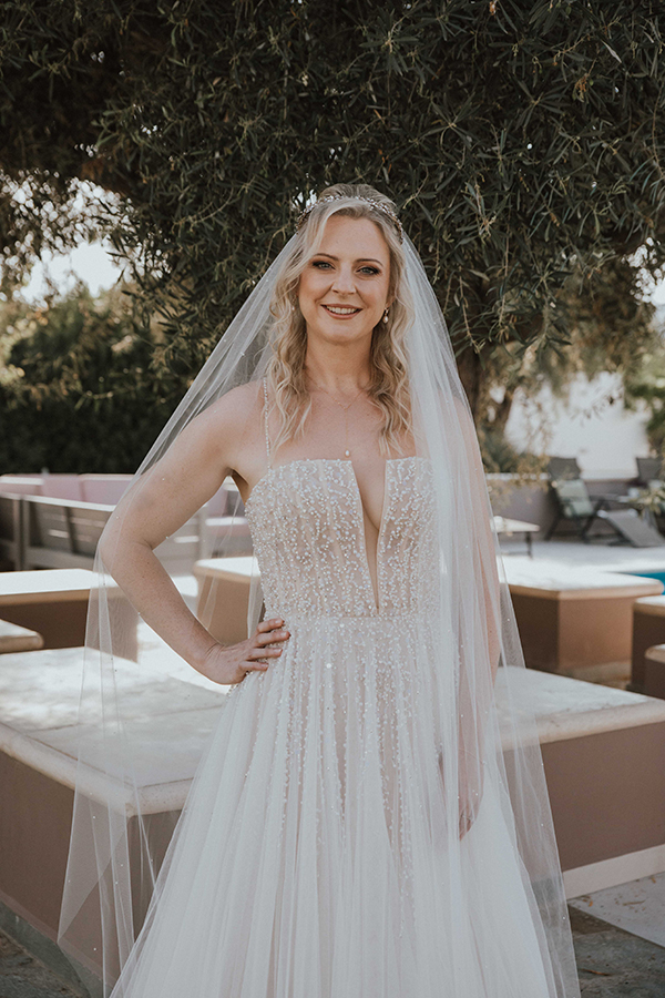 beautiful-flower-filled-wedding-athens_15