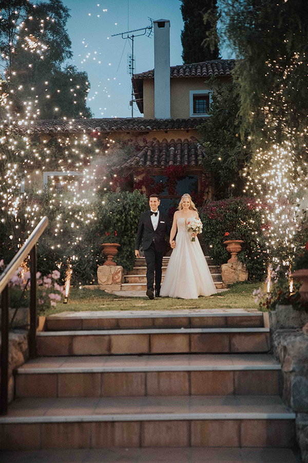 beautiful-flower-filled-wedding-athens_49