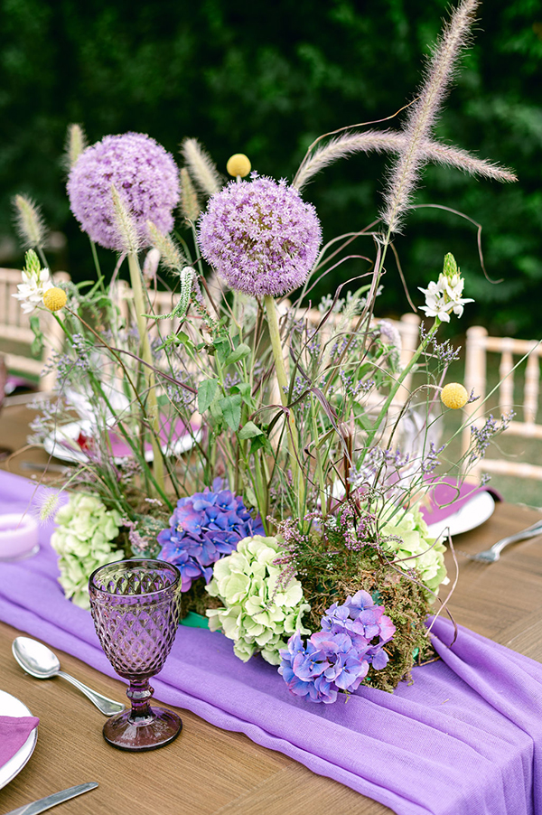 charming-summer-wedding-athens-lilac-blooms_33