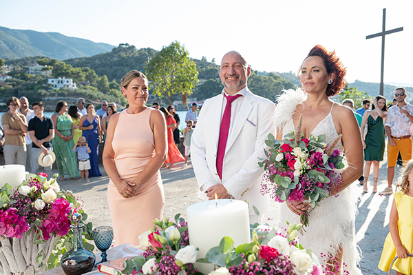 colorful-summer-wedding-poros-bougainvillea_18
