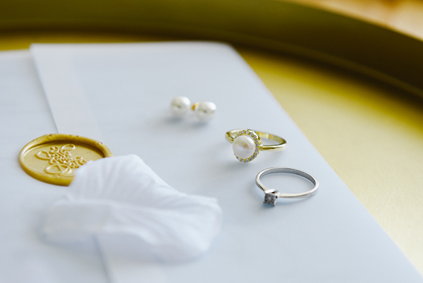 lovely-summer-wedding-evia-with-pink-white-roses_06