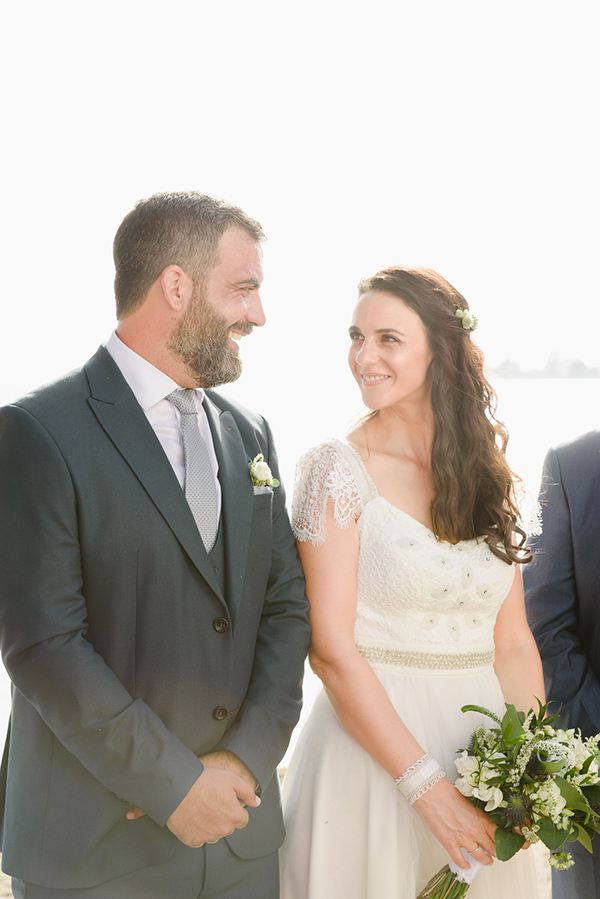 lovely-summer-wedding-evia-with-pink-white-roses_16