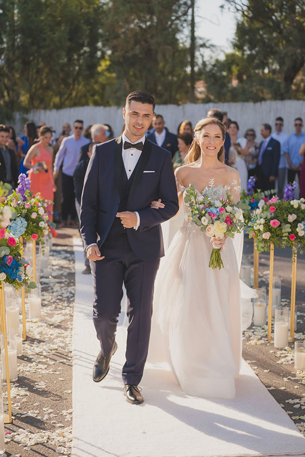 modern-chic-fall-wedding-athens-colorful-flowers_17