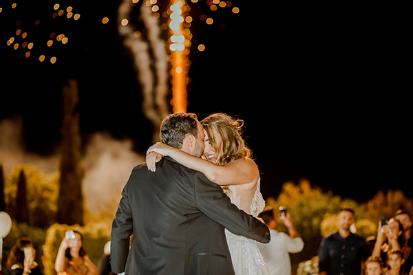 romantic-chic-summer-wedding-crete-white-pink-roses_28