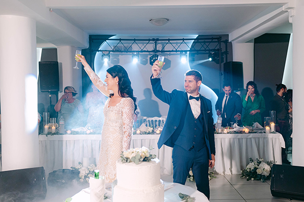 summer-wedding-nafpaktos-white-blooms_37