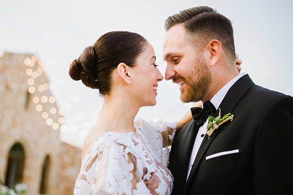 beautiful-spring-wedding-athens-white-hydrangeas_03
