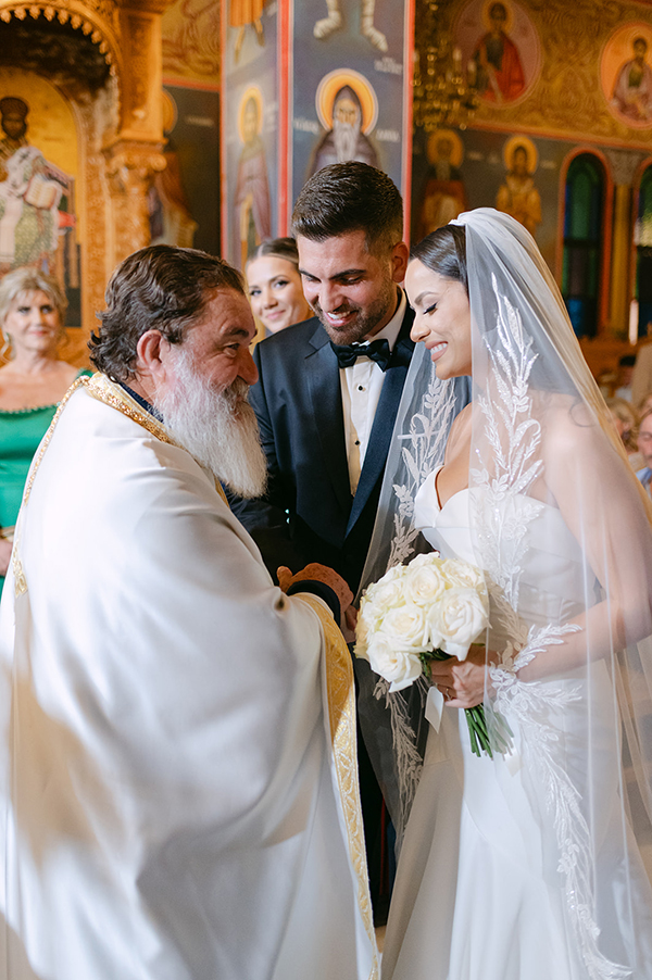 beautiful-summer-wedding-patras-yellow-flowers_24
