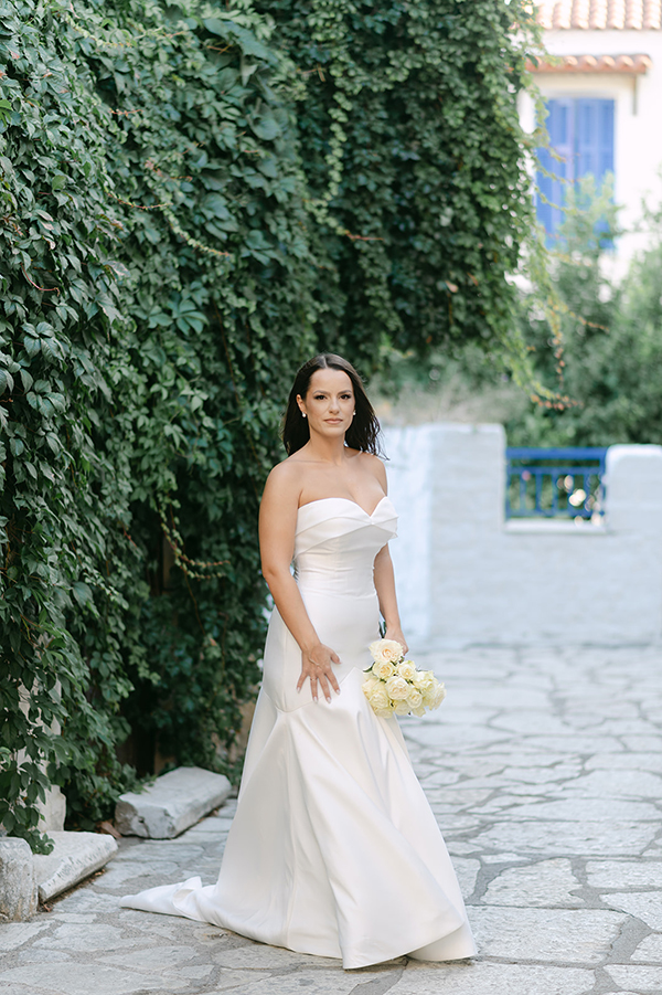 beautiful-summer-wedding-patras-yellow-flowers_43