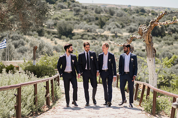 charming-destination-wedding-crete-lovely-details_08