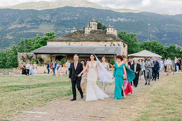 lovely-summer-wedding-ioannina-pretty-flowers_14