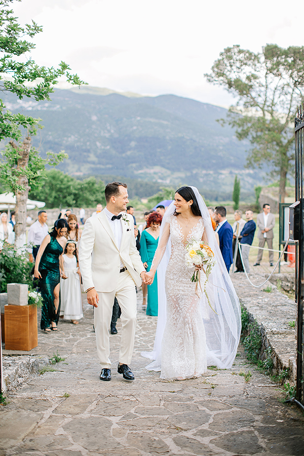 lovely-summer-wedding-ioannina-pretty-flowers_15