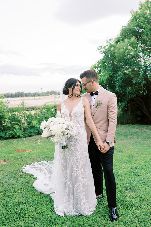 pretty-summer-wedding-athens-romantic-flair_04